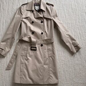 Banana republic cotton trench coat.  38 inches neck to hem.  Tan. Size small
